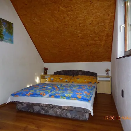 Διαμέρισμα Fabian Apartman-haz Szántód