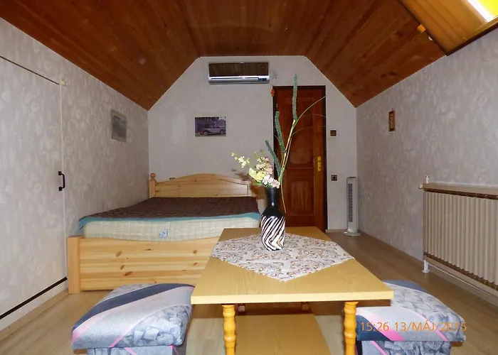 Fabian Apartman-haz 公寓 Szántód